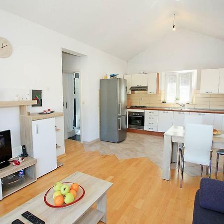 Apartmani Nila Пучища Екстер'єр фото