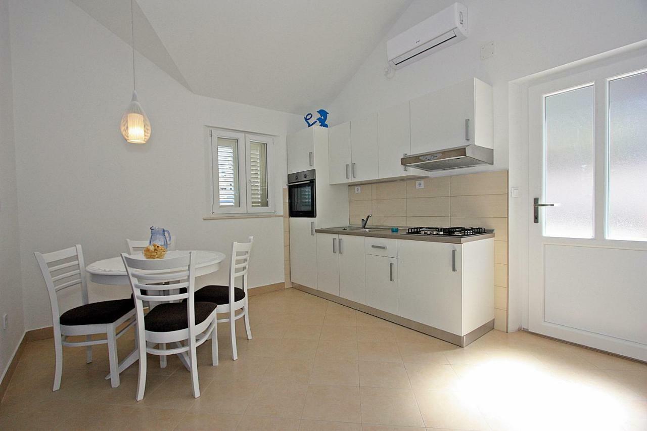 Apartmani Nila Пучища Екстер'єр фото