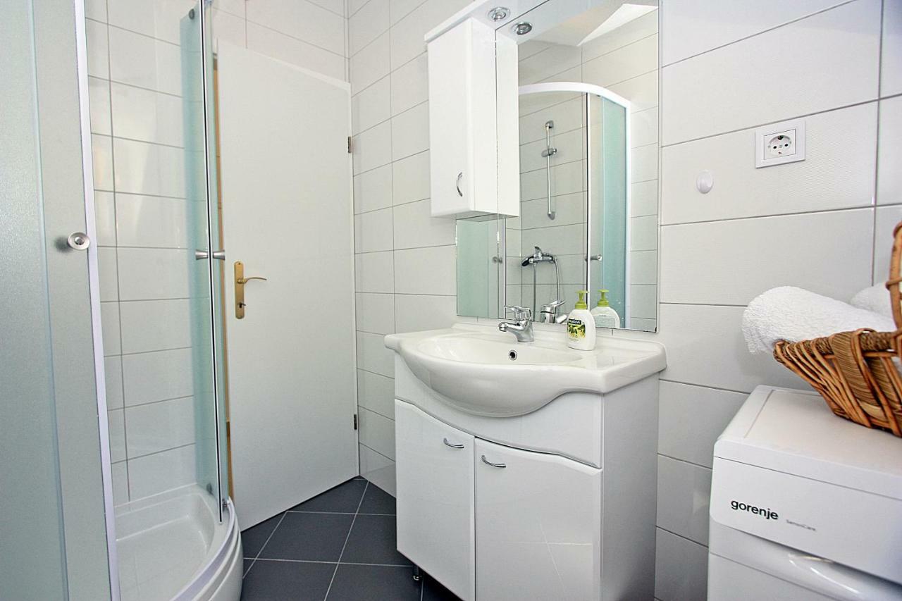 Apartmani Nila Пучища Екстер'єр фото